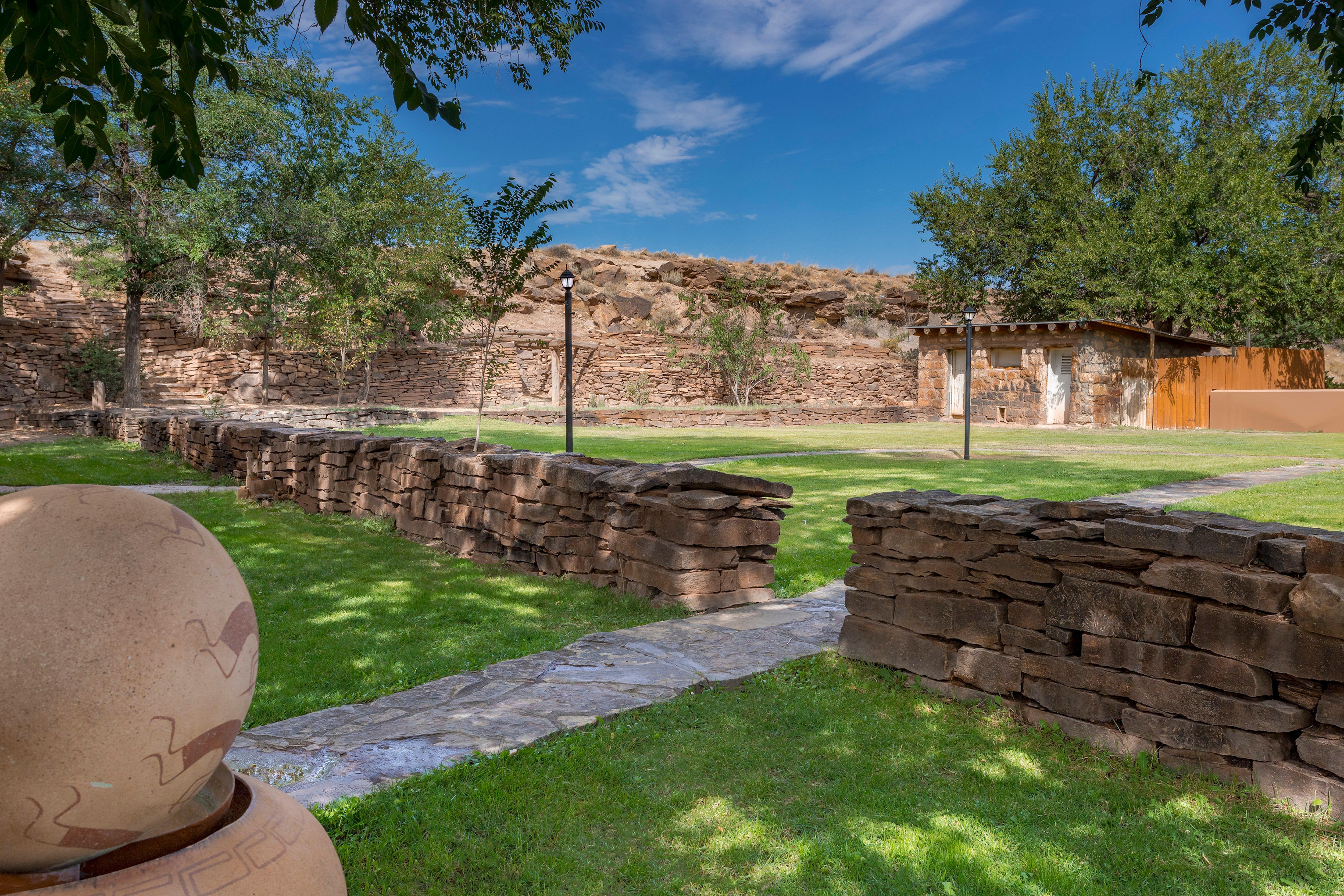 Holiday Inn Canyon De Chelly-Chinle By Ihg Ngoại thất bức ảnh